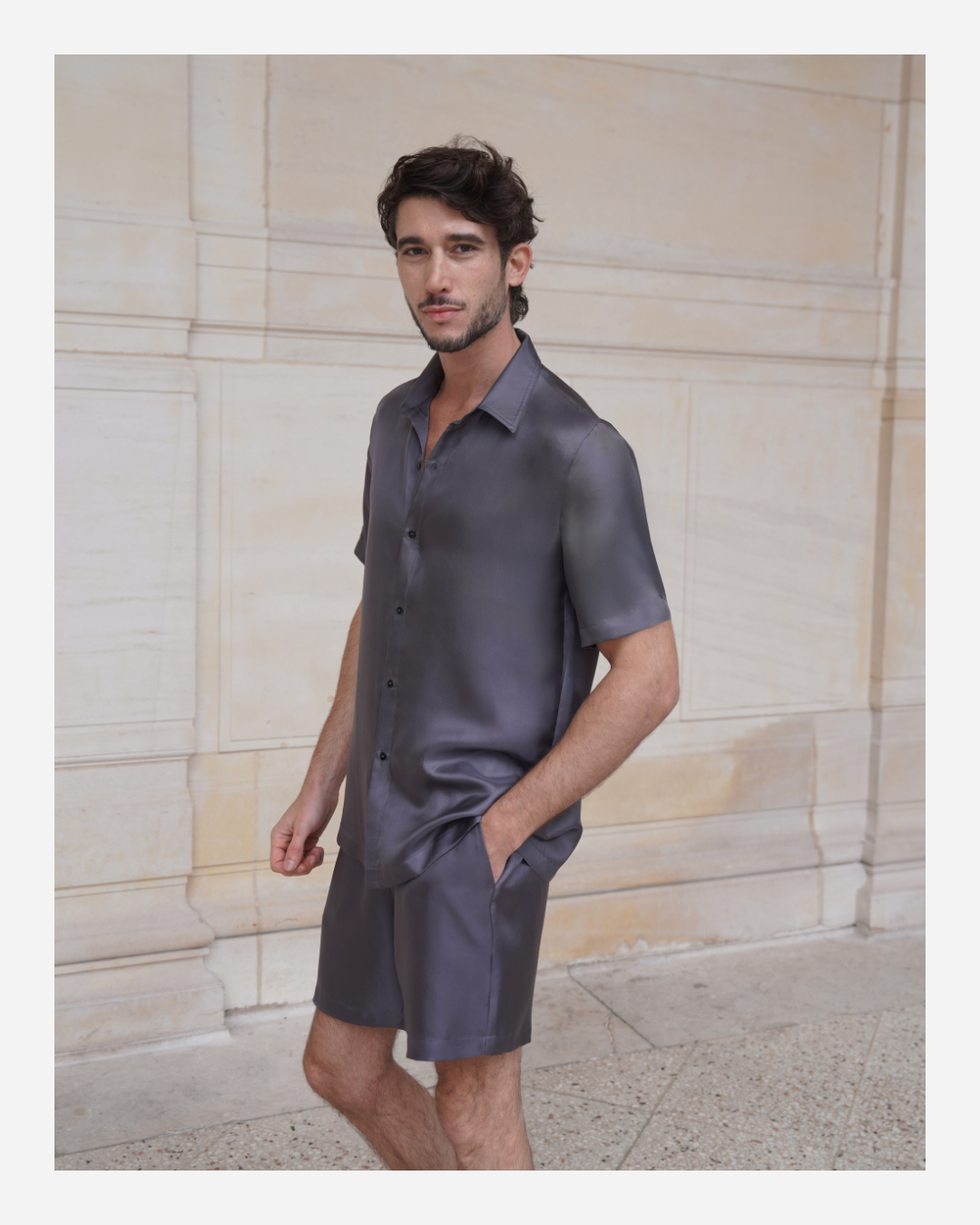 HOGG BERMUDA IN ASH GRAY