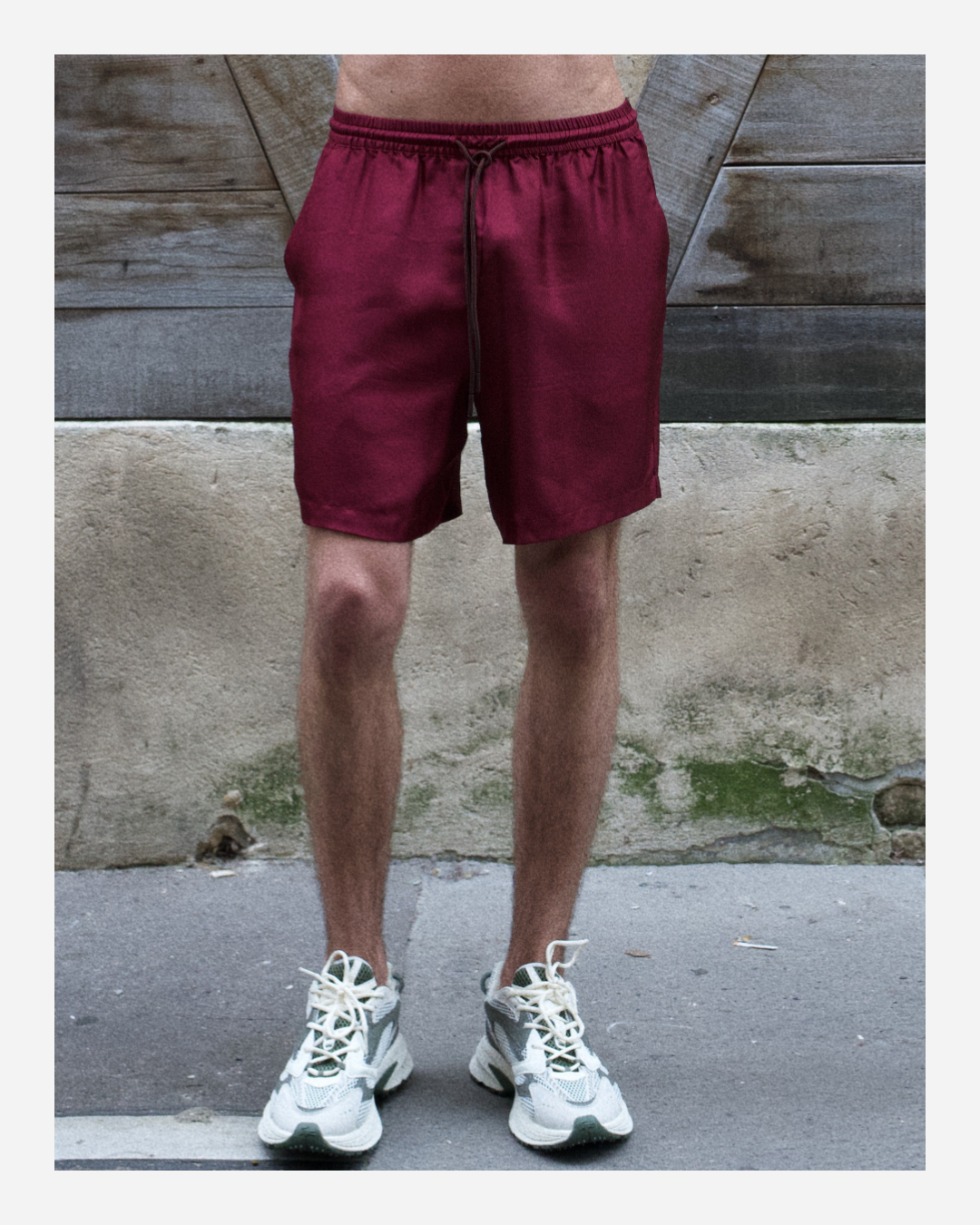 HOGG BERMUDA IN MERLOT